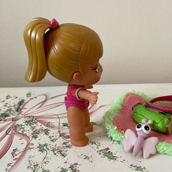 Bratz Babyz 2nd Edition 2005 Fashion Icon Doll Fianna - Picture 2 of 8